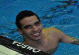 عبد العزيز يهنىء أحمد أكرم على ذهبية أوليمبياد الصين فى سباحة 800 متر حرة