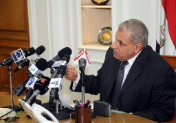 محلب يؤكد عزم الحكومة حل مشكلات المستثمرين وتحسين مناخ الاستثمار