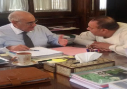 نقيب الفلاحين ووزير الزراعة يبحثان توفير الأسمدة للموسم الشتوي