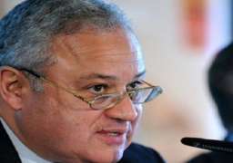 وزير السياحة يعقد اجتماعا موسعا بشأن تطوير منطقة الاهرامات