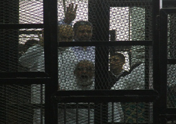 إحالة بديع و 104 من الإخوان للجنايات في أحداث القتل والعنف بالإسماعيلية