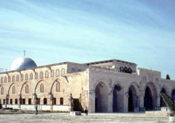 نائب رئيس الكنيست يقتحم “الأقصى” وقوات الاحتلال تمنع دخول المصلين