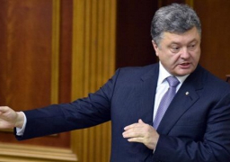 بوروشنكو يتوقع انتهاء الحرب ويعد لانضمام اوكرانيا للاتحاد الاوروبي