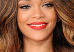 “إف بي أي” يبدأ التحقيق في تسريب الصور العارية لمشاهير هوليوود على الإنترنت