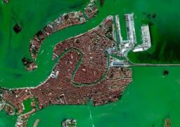 شاهد : 35 صورة من الاقمار الصناعية ستغيّر نظرتك للعالم!