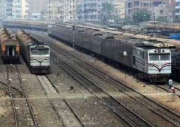 عودة حركة القطارات بطوخ بعد قيام مجهولين بإشعال النيران فى اطارات سيارات