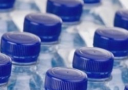 محافظ الاسكندرية : إحالة مسئول الكافتيريا بالمستشفى الرئيسي الجامعي إلى النيابة