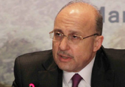 وزير الصحة: غلق 3 بنوك دم بمستشفيات خاصة ومركزا لعلاج الإدمان بالمقطم