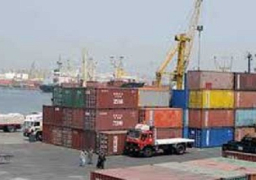 إعادة فتح ميناء الغردقة البحري عقب إغلاقه 20 ساعة لسوء الأحوال الجوية