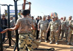 القوات المسلحة تقدم مساعدات للأسر المتضررة من عائلتي الدابودية والهلايل باسوان