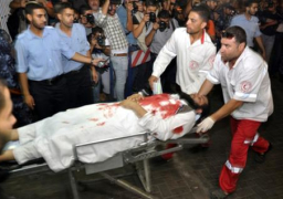 مرضى السرطان وجرحى العدوان على غزة يتظاهرون بسبب تأخير التحويلات الطبية للعلاج