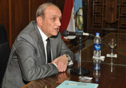 محافظ مطروح يحيل مدير مستشفى خاصة إلى لجنة آداب المهنة ويغلق 17 منشأة طبية بدون ترخيص