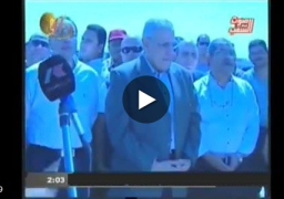 بالفيديو : محلب يزور القرى الفقيرة بأسيوط.. والأهالي يستقبلونه بهتافات تحيا مصر