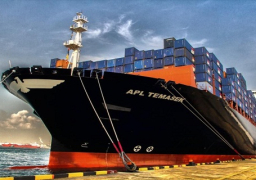 ميناء دمياط يستقبل احدى اكبر سفن الحاويات فى العالم