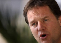 نائب رئيس الوزراء البريطاني: المحافظون يخاطرون بالخروج من الاتحاد الأوروبي