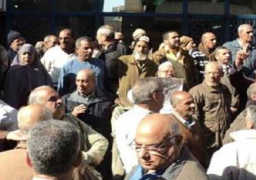 وقفة احتجاجية لاتحاد اصحاب المعاشات بطلعت حرب للتأكيد على مطالبهم