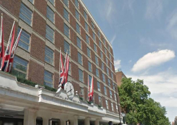 إصابة 12 شخصا فى انفجار بفندق شهير بوسط لندن