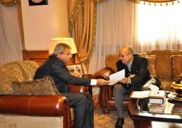 الوزير يؤكد دعمه للأهلي في رحلة نهائي الكونفيدرالية