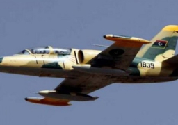 الطيران الليبي يشن غارات على الإرهابيين ببنغازي
