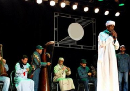 اليوم .. فرقة الطنبورة تقدم حفلها الساهر على مسرح الضمة