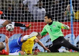 شوبير: الحضرى الأفضل لحراسة عرين المنتخب أمام السنغال بعد اصابة الشناوي