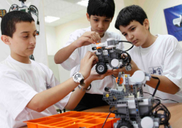 3 طلاب مصريون يفوزون بالمركز الأول على مستوى العالم في مسابقة الروبوت الدولية