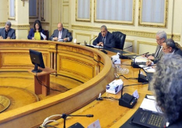 اجتماع للحكومة برئاسة محلب لبحث القضايا الاقتصادية والأمنية