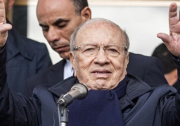 السبسي يتعرض لمحاولة اغتيال قبل ساعات من انطلاق جولة الإعادة في انتخابات الرئاسة بتونس