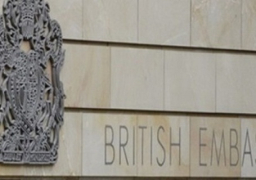 سفير بريطانيا بالقاهرة: علقنا العمل خوفًا على موظفينا
