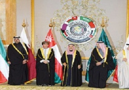 قمة الدوحة تبحث إقرار موقف جماعي لدعم مصر