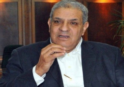 محلب: مصر تحتاج لمبديعها ومفكريها.. وافتتاح المسرح القومى قريبًا