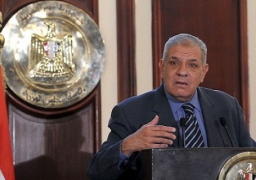 محلب للوزراء السابقين: أديتم واجبكم فى ظل تحديات صعبة وقدمتم الكثير لوطنكم