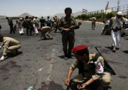 مقتل ستة عسكريين في هجومين استهدفا مقرًا للجيش اليمني