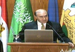 مهاب مميش: 14 كراكة تعمل فى تعميق قناة السويس الجديدة