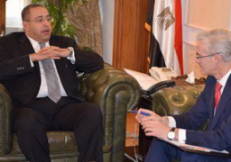 إسبانيا تعلن رغبتها التوسع باستثمارات الطاقة والنقل والسياحة فى مصر