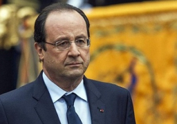 أولاند: حاملة الطائرات شارل ديجول قد تدعم العمليات العسكرية بالعراق