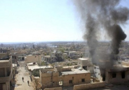 17 قتيلاً في غارة على آخر حي للمعارضة في حمص وسط سوريا