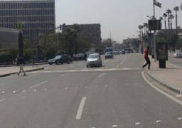 انتظام حركة المرور أمام السيارات بشوارع القاهرة والجيزة