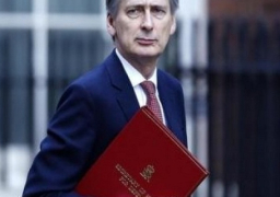 بريطانيا تدعو رعاياها لمغادرة اليمن