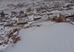 تساقط الثلوج على شمال سيناء.. وتواصل إغلاق ميناء العريش لسوء الأحوال الجوية