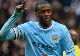 توري يحتفظ بجائزة الأسد الذهبي المغربية لأفضل لاعب في أفريقيا