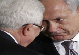 غضب إسرائيلي وأمريكي على طلب “عباس” الانضمام “للجنائية الدولية”