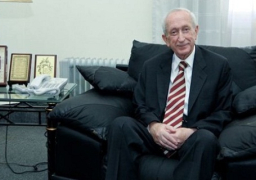 لبنان يعلن الحداد لثلاثة أيام حداد على رئيس الوزراء الأسبق عمر كرامي