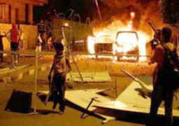 مجهولون يشعلون النيران في مبنى رئاسة حي الهرم.. و”الحماية المدنية” تسيطر على الموقف