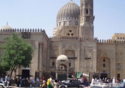 وزير البيئة : تزويد ميدان السيدة زينب باشجار ونباتات الزينة وحاويات القمامة