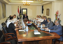 وسط استعدادات امنية مكثفة .. وزير الداخلية يؤكد على مواجهة كافة صور الخروج على القانون