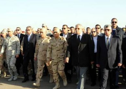 محلب ووزيرا الدفاع والداخلية يتفقدون عناصر القوات المسلحة والشرطة بشمال سيناء