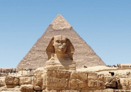 4455 مصريا وأجنبيا يزورون الأهرامات في 3 أيام رغم سوء الأحوال الجوية