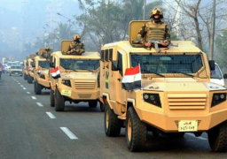 بالصور : تنفيذًا لقرارات مجلس الدفاع الوطني.. القوات المسلحة تنتشر فى المحافظات لتأمين المواطنين