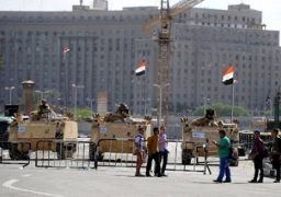 انتشار الآليات العسكرية بمداخل ميدان التحرير تزامنا مع ذكرى تنحى مبارك